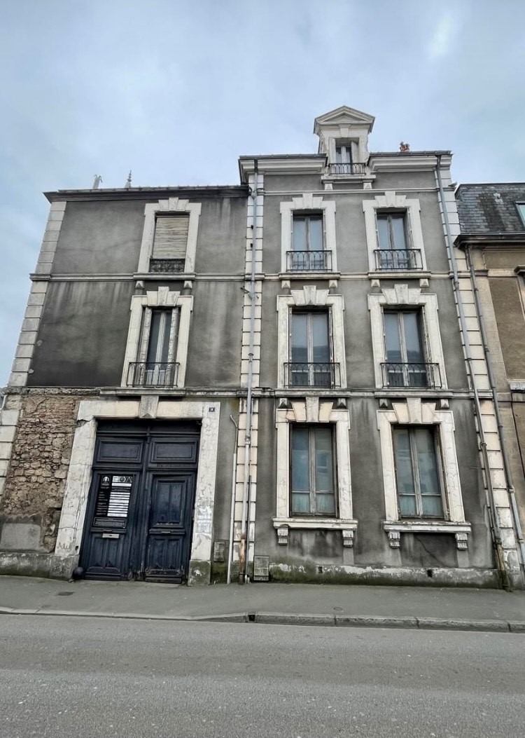 Marchand Peintre Le Mans FACADE SHOWROOM PRISMA AVANT